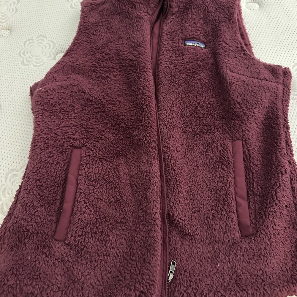 Patagonia Women’s Burgundy Vest XL